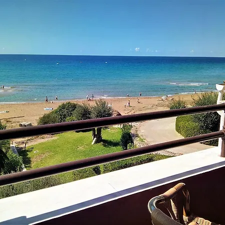 Pelago Seafront House